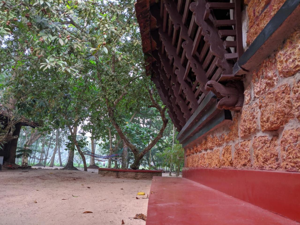 Arakkal Heritage Марарикулам Экстерьер фото